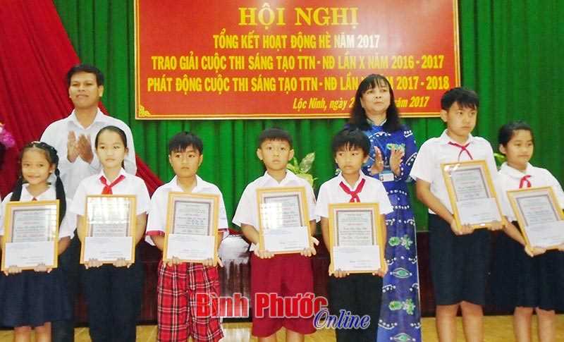 LỘC NINH: 10 sản phẩm vào vòng chung khảo sáng tạo thanh thiếu niên tỉnh