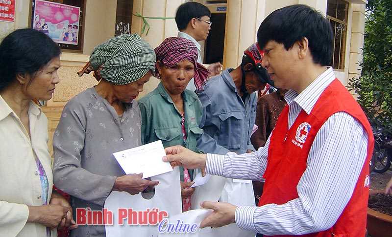 Chơn Thành còn 471 hộ nghèo