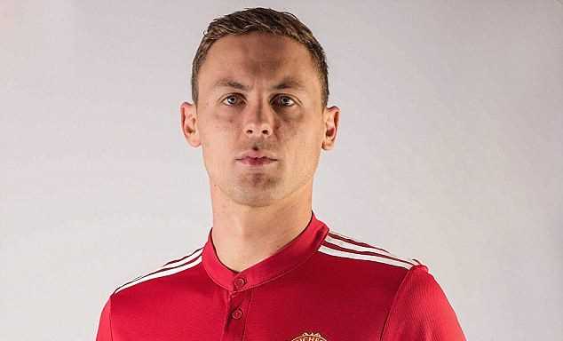Nemanja Matic chính thức gia nhập CLB Manchester United