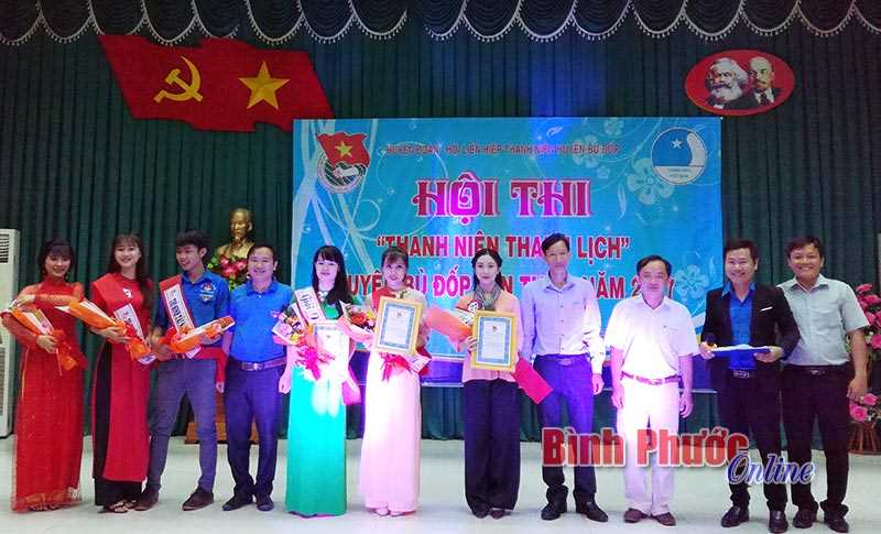 Nguyễn Thị Thanh Huệ nhất hội thi “Thanh niên thanh lịch” huyện Bù Đốp
