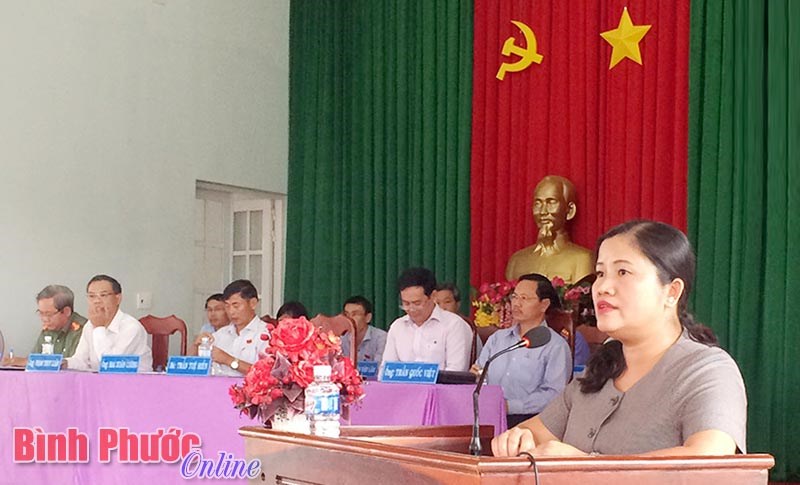 Ph&oacute; b&iacute; thư Thường trực Tỉnh ủy tiếp x&uacute;c cử tri Phước Long