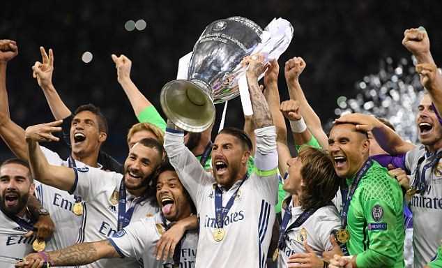 Champions League: M.U dễ thở, Real và Chelsea vào bảng khó