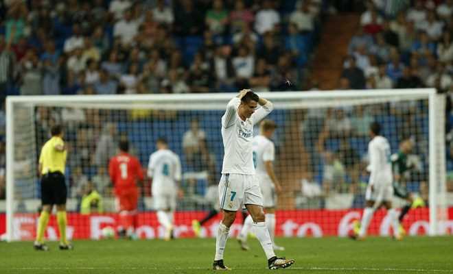 Real Madrid thua sốc tại Bernabeu trong ngày Ronaldo trở lại