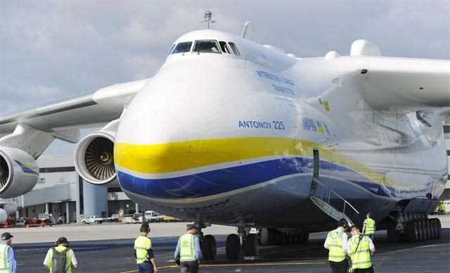 Ukraine quyết định khai tử tập đoàn chế tạo máy bay “Antonov”