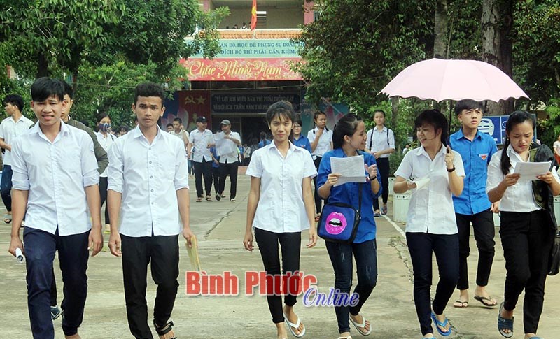 Thí điểm sách tiếng Anh lớp 10 mới: Thầy và trò đều chưa sẵn sàng?