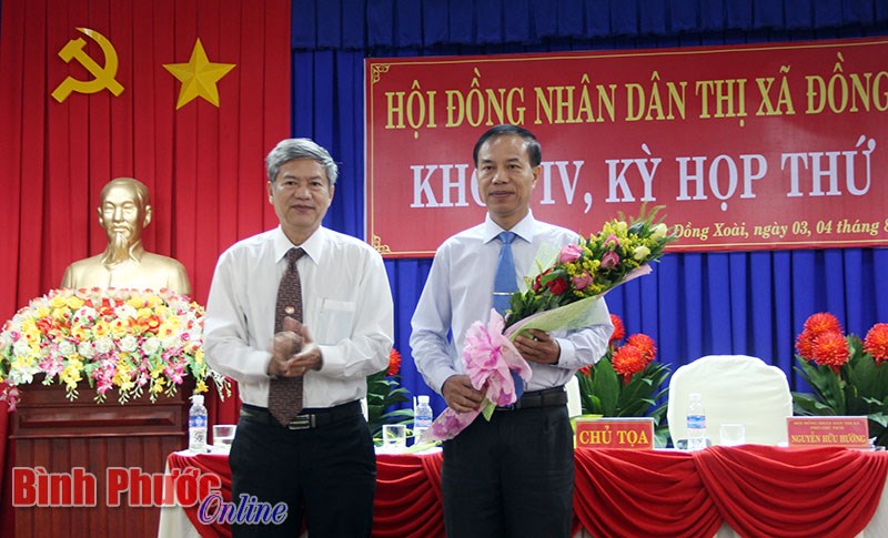 &Ocirc;ng Giang Xu&acirc;n Sơn được bầu l&agrave;m Chủ tịch HĐND thị x&atilde; Đồng Xo&agrave;i nhiệm kỳ 2016-2021