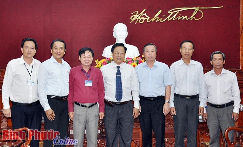 Trao quyết định bổ nhiệm, điều động c&aacute;n bộ diện Ban Thường vụ Tỉnh ủy quản l&yacute;