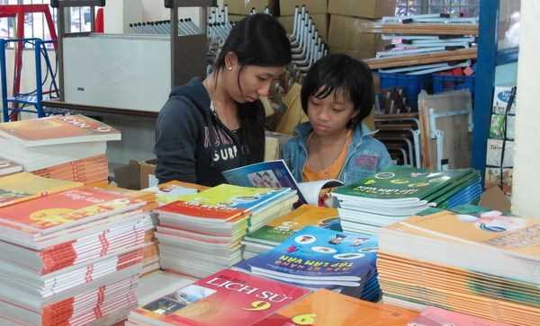 Hàng Việt Nam sớm "tung chiêu" chiếm thị trường năm học mới