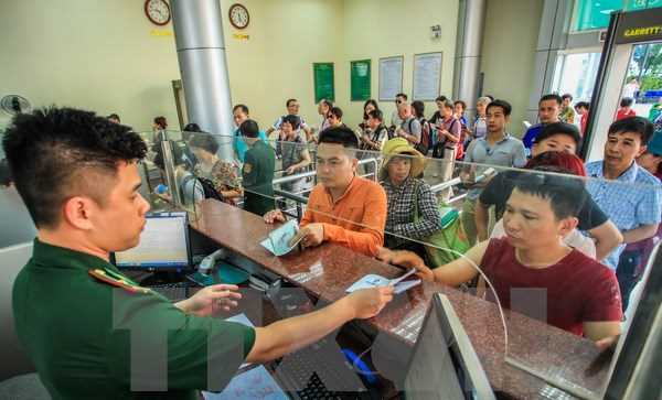 Bùng nổ hoạt động du lịch qua biên giới Việt Nam và Trung Quốc