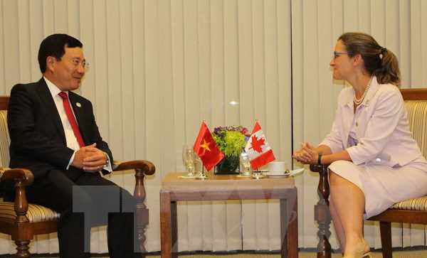 Canada cam kết hỗ trợ Việt Nam giải quyết thách thức về môi trường