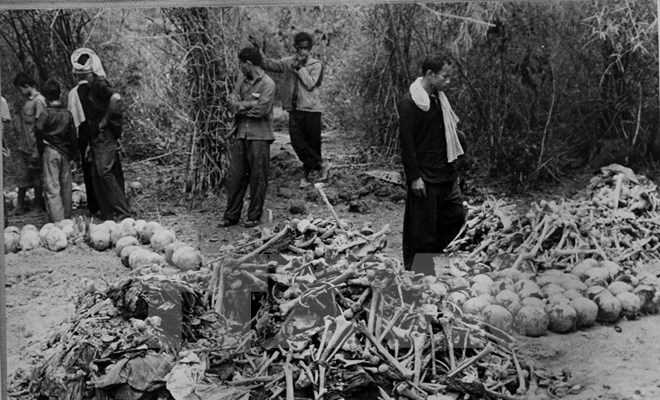 Hồi ức về đám cưới kỳ lạ trên cánh đồng chết ở Campuchia