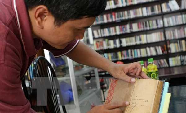 Gặp lại những cuốn s&aacute;ch qu&yacute; xuất bản từ trước năm 1945