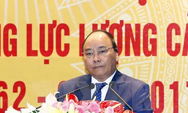 ​"X&acirc;y dựng lực lượng Cảnh s&aacute;t nh&acirc;n d&acirc;n đ&aacute;p ứng y&ecirc;u cầu nhiệm vụ"