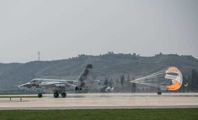 Lãnh đạo Triều Tiên bất ngờ hủy một cuộc triển lãm hàng không