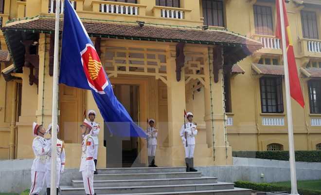 Việt Nam t&iacute;ch cực, chủ động v&agrave; tr&aacute;ch nhiệm v&agrave;o sự ph&aacute;t triển ASEAN