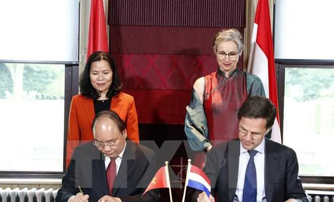 Tuy&ecirc;n bố chung giữa Ch&iacute;nh phủ Việt Nam v&agrave; Ch&iacute;nh phủ Vương quốc H&agrave; Lan