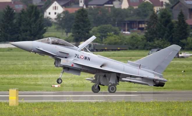 Qatar ký thỏa thuận mua 24 máy bay chiến đấu của Anh