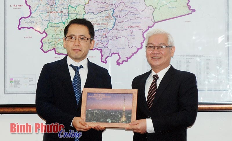 L&atilde;nh đạo tỉnh gặp mặt đo&agrave;n thanh ni&ecirc;n Việt - Nhật