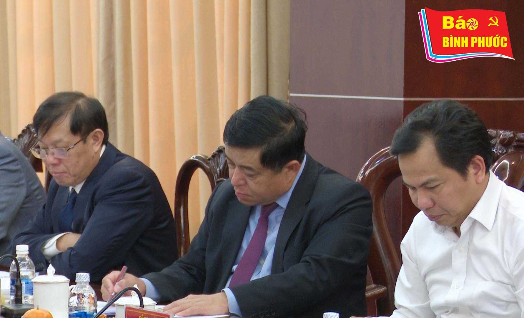 [Video] Bộ trưởng Bộ Kế hoạch - Đầu tư Nguyễn Chí Dũng làm việc với lãnh đạo tỉnh Bình Phước