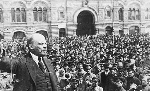 Kh&ocirc;ng thế lực ch&iacute;nh trị n&agrave;o c&oacute; thể phủ nhận được vai tr&ograve; lịch sử trọng đại của C&aacute;ch mạng Th&aacute;ng Mười