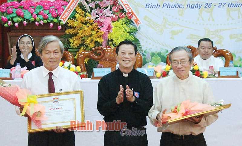 Tiếp tục vận động đồng bào Công giáo sống tốt đời đẹp đạo