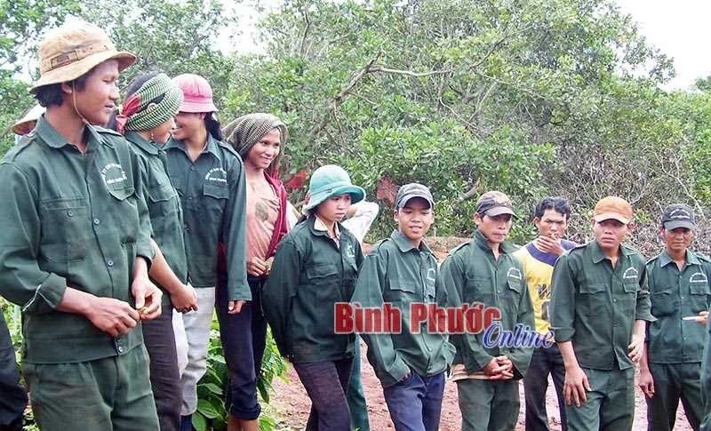 Công ty cao su Phú Riềng có 554 lao động DTTS