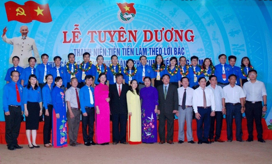 [Video] Tuyên dương 70 thanh niên tiên tiến làm theo lời Bác khối cơ quan Đông Nam bộ