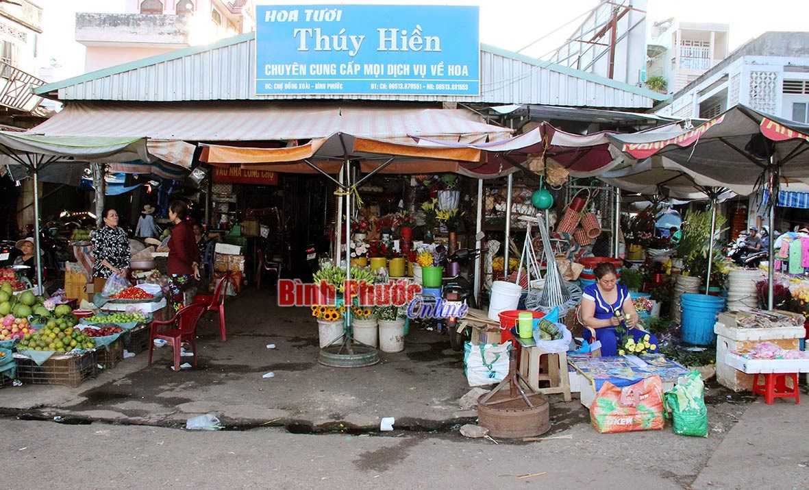 Kiên quyết di dời 72 lô sạp trên đường số 7 chợ Đồng Xoài