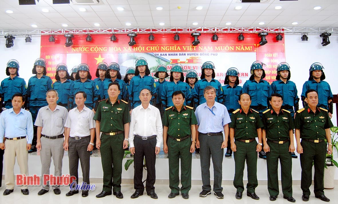 Ban CHQS huyện Đồng Ph&uacute;: Xứng đ&aacute;ng l&aacute; cờ đầu trong phong tr&agrave;o Thi đua quyết thắng