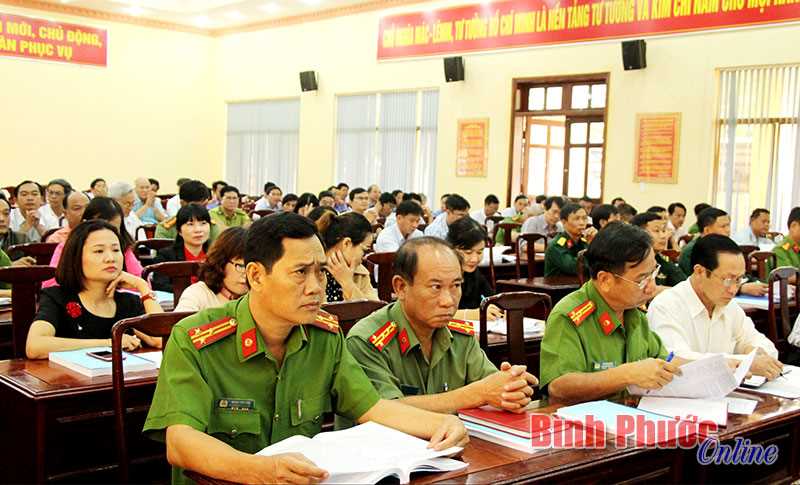 Phổ biến, triển khai thi h&agrave;nh c&aacute;c bộ luật, luật về tư ph&aacute;p