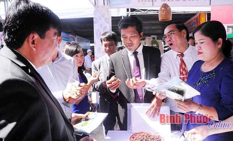 Bế mạc hội chợ triển lãm thương mại - du lịch khu vực Tam giác phát triển C-L-V