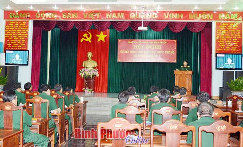 Bộ CHQS tỉnh: Tr&ecirc;n 78,5% c&aacute;n bộ, chiến sĩ huấn luyện đạt kh&aacute;, giỏi