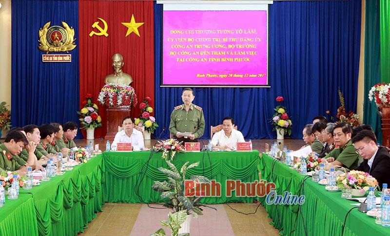 Thượng tướng T&ocirc; L&acirc;m, Bộ trưởng Bộ C&ocirc;ng an l&agrave;m việc tại C&ocirc;ng an tỉnh