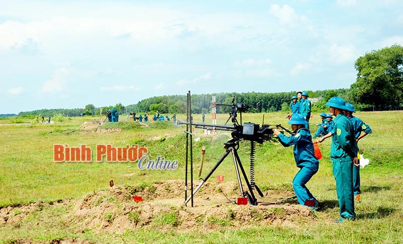 B&igrave;nh Phước n&acirc;ng cao chất lượng d&acirc;n qu&acirc;n tự vệ