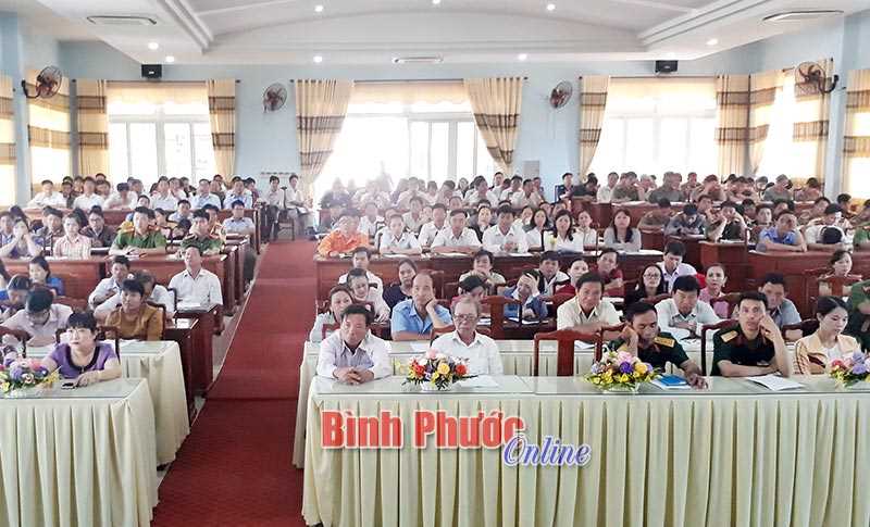 213 c&aacute;n bộ, đảng vi&ecirc;n khối cơ quan huyện B&ugrave; Đăng học tập Nghị quyết Trung ương 6