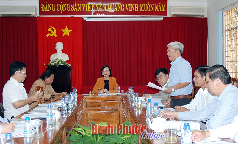 108 t&aacute;c phẩm v&agrave;o chung khảo cuộc thi s&aacute;ng t&aacute;c về chủ đề theo gương B&aacute;c