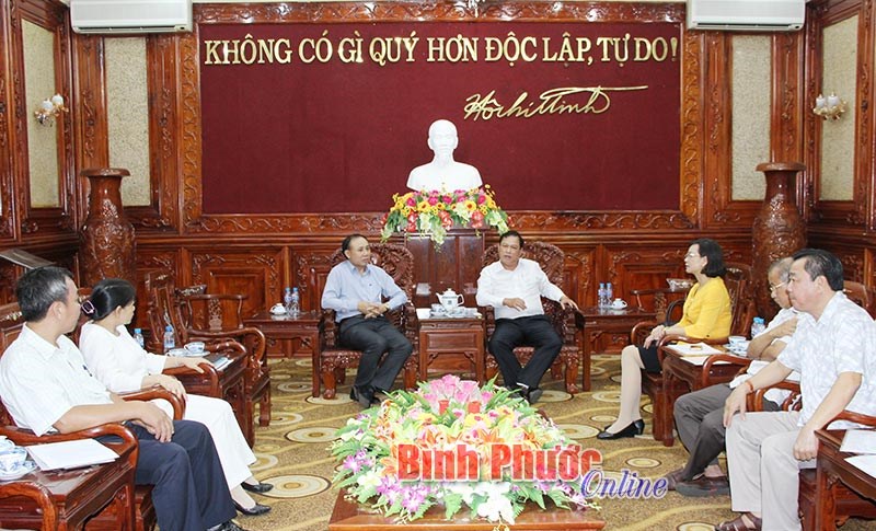 Chủ tịch UBND tỉnh l&agrave;m việc với Cơ quan thường tr&uacute; Đ&agrave;i TNVN