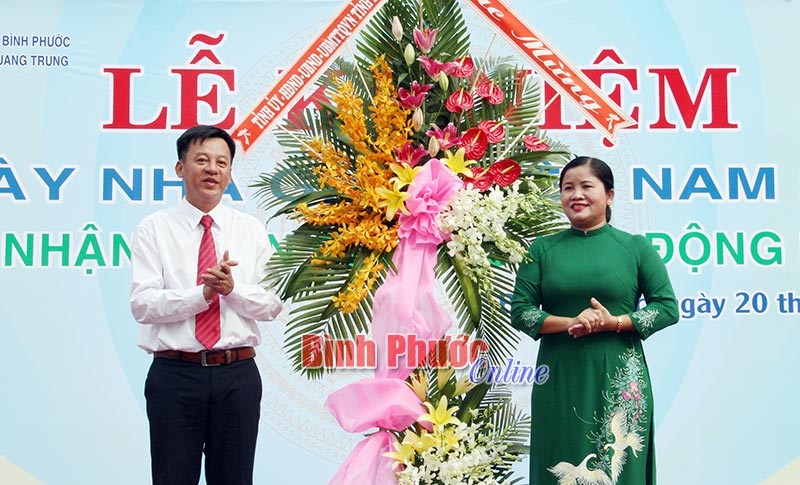 Lãnh đạo tỉnh dự kỷ niệm Ngày nhà giáo Việt Nam