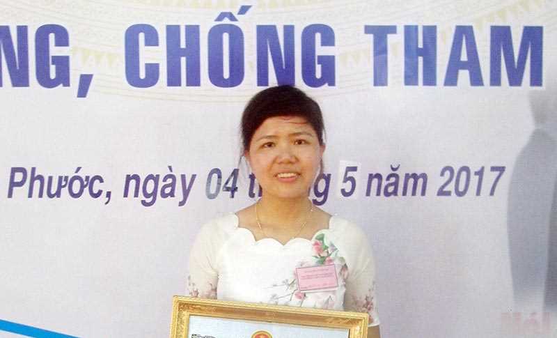 Cô giáo Nguyễn Thị Hồng Tám có duyên với giải thưởng
