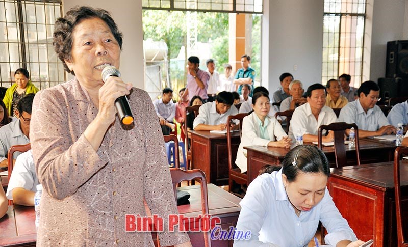 Đại biểu Quốc hội tỉnh tiếp x&uacute;c cử tri c&aacute;c huyện, thị x&atilde;