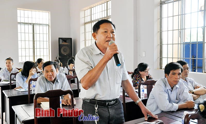 Đại biểu HĐND tỉnh tiếp x&uacute;c cử tri Phước Long, Đồng Xo&agrave;i