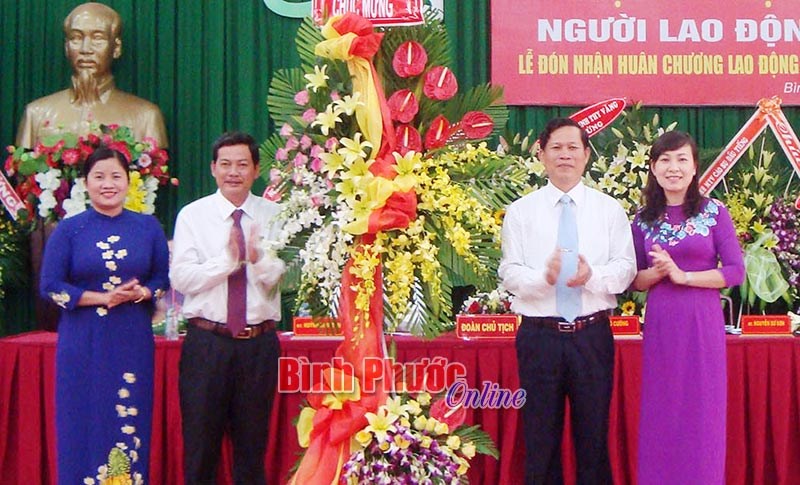 Đảng bộ cao su Đồng Ph&uacute;: X&aacute;c định kh&acirc;u đột ph&aacute; để l&agrave;m theo B&aacute;c