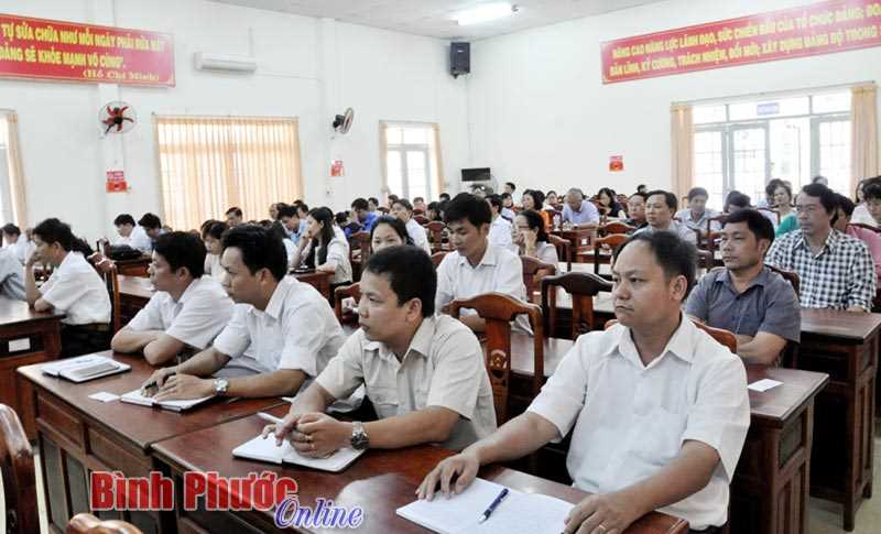 Học tập, qu&aacute;n triệt Nghị quyết Hội nghị Trung ương 6