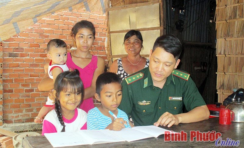 Điểm s&aacute;ng trong c&ocirc;ng t&aacute;c d&acirc;n vận của BĐBP