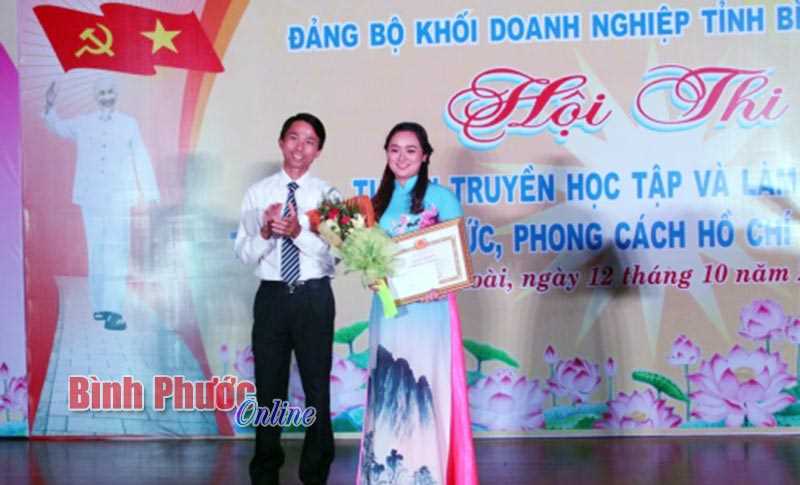 Điện lực B&igrave;nh Phước nhất hội thi tuy&ecirc;n truyền học tập v&agrave; l&agrave;m theo B&aacute;c