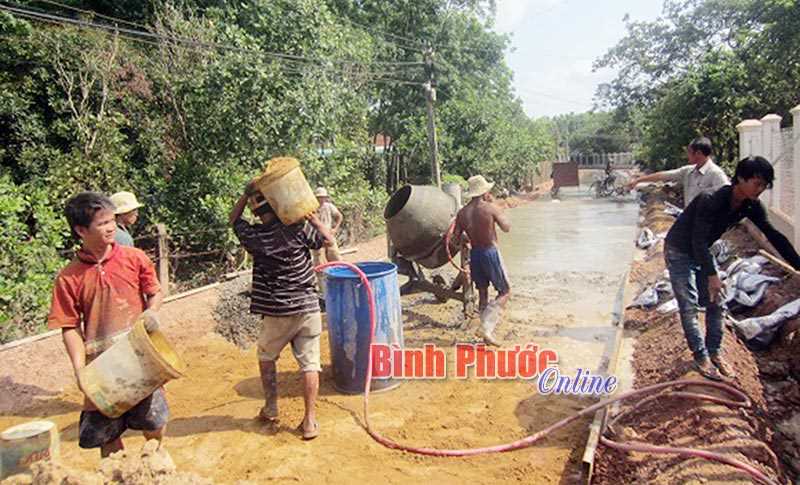 Đồng Xoài khơi sức dân trong xây dựng NTM, đô thị văn minh