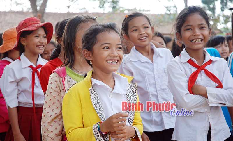 Chăm sóc trẻ em là đầu tư cho tương lai đất nước
