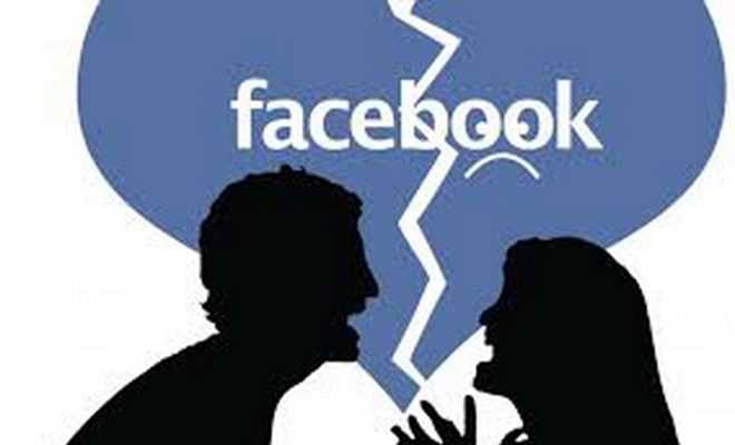 Facebook thừa nhận sống ảo có thể làm tổn thương quan hệ thực