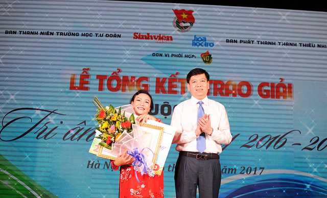 Cô Bùi Thị Biên Linh đoạt giải nhất cuộc thi “Tri ân người thầy”