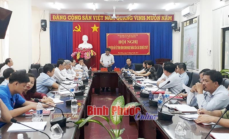 Giải ph&aacute;p n&acirc;ng cao sinh hoạt chi bộ cơ sở